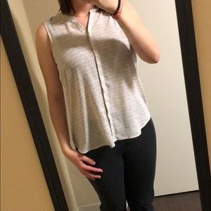 Apt. 9 Sleeveless Button Up Blouse